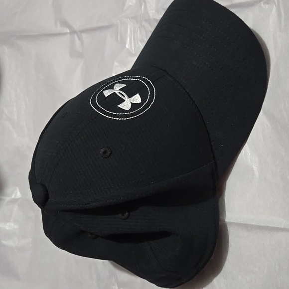 UNDER ARMOUR GOLF YOUTH SMALL/MEDIUM HAT - Picture 4 of 6